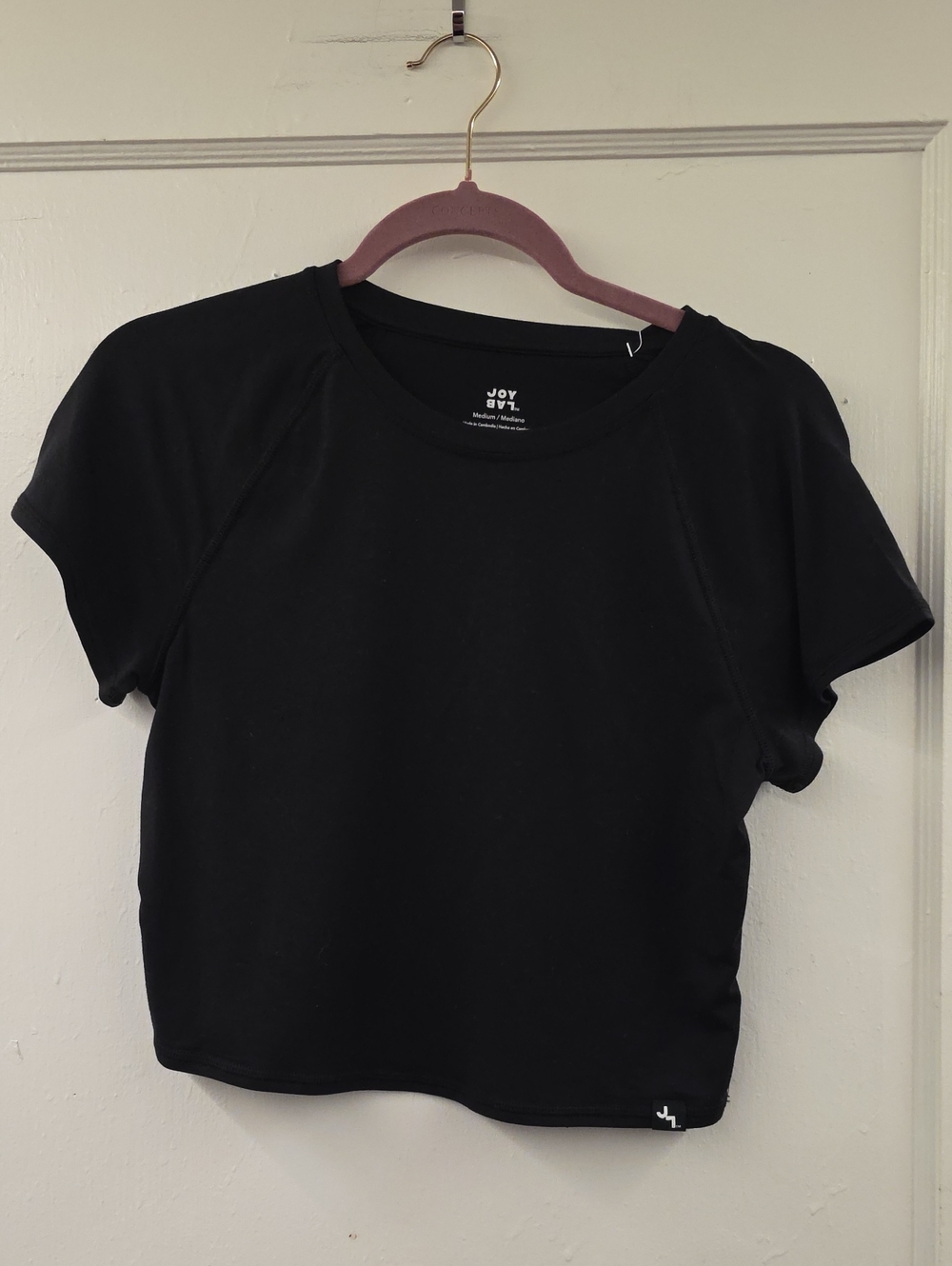 JoyLab Black Cropped Moisture Wicking Athletic Tee Medium NWT